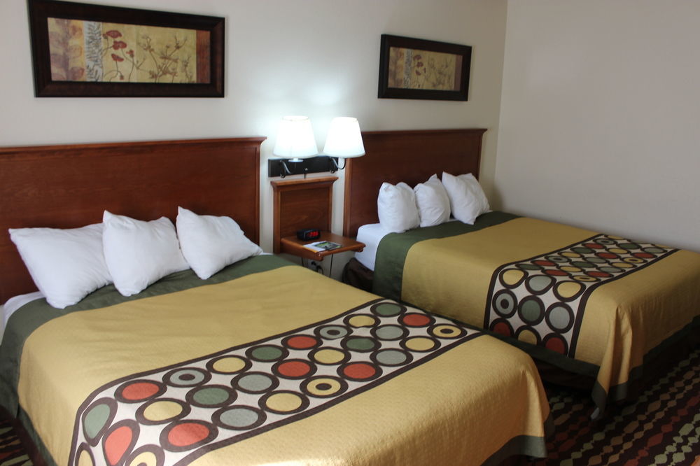 Hotel Super 8 By Wyndham Grand Forks Esterno foto