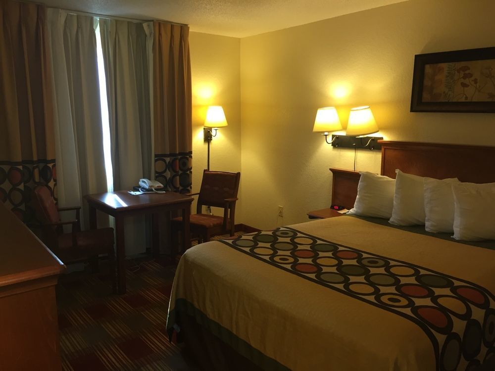 Hotel Super 8 By Wyndham Grand Forks Esterno foto