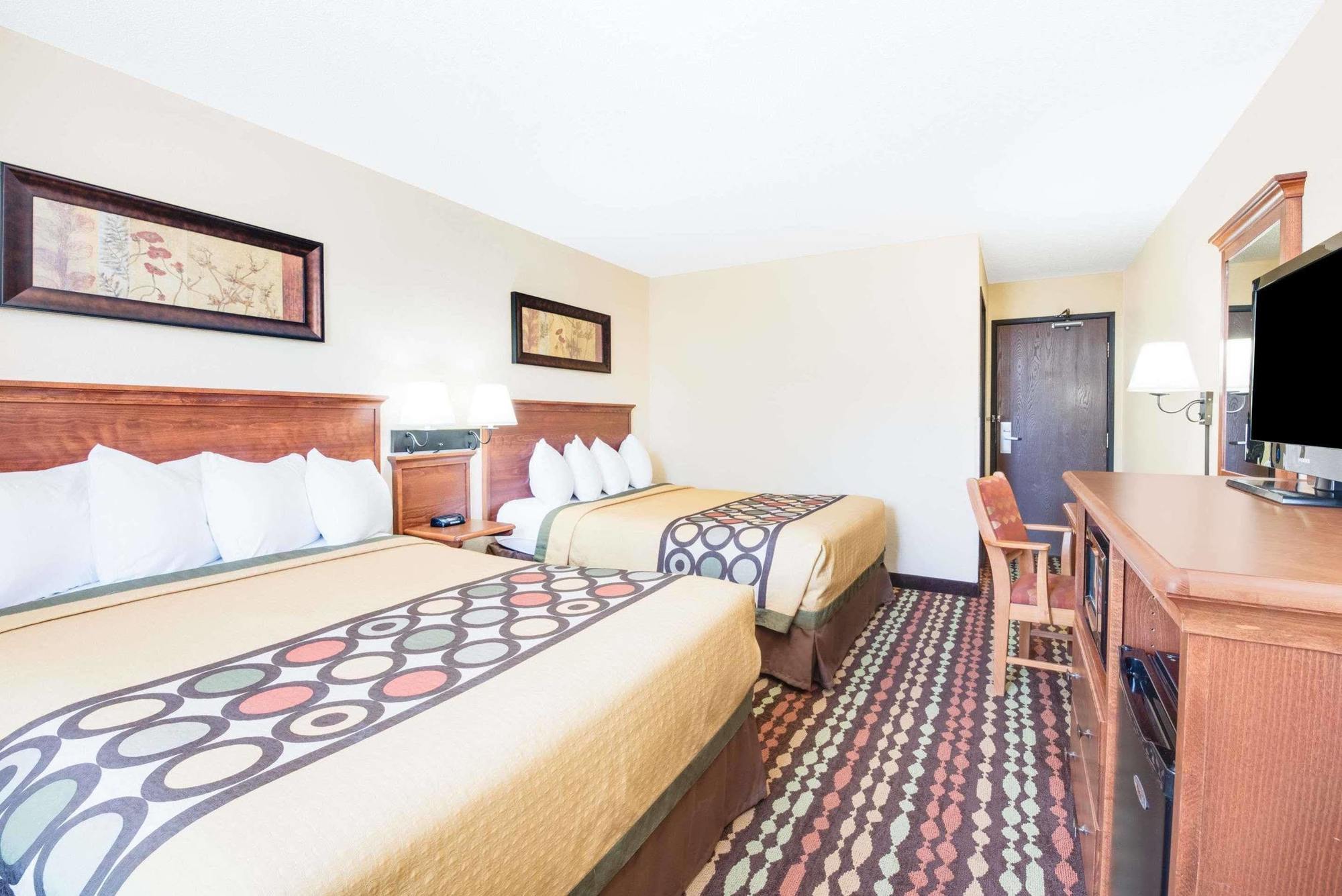 Hotel Super 8 By Wyndham Grand Forks Esterno foto